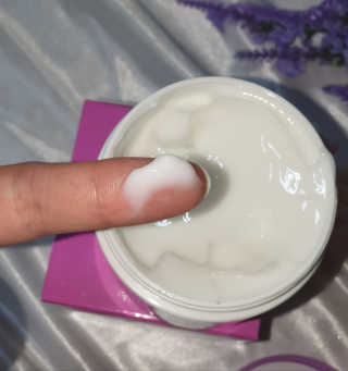 지고트 비타솔루션12 브라이트닝 앰플 크림 100ml — 3점을 준 리뷰어가 2019년 8월 올린 사용 사진