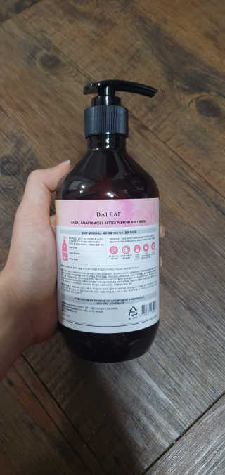 달리프 갈락토미세스 베러 퍼퓸 바디워시 로즈머스크 — 5점을 준 리뷰어가 2020년 1월 올린 사용 사진
