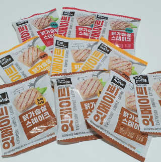 개근질마트 잇메이트 닭가슴살 스테이크 혼합 1kg — 5점을 준 리뷰어가 2019년 10월 올린 사용 사진