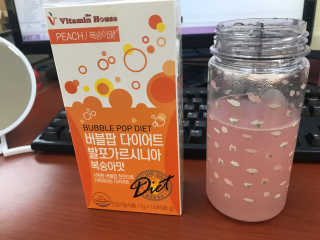 비타민하우스 버블팝 다이어트 발포가르시니아 청포도/복숭아 — 4.83점을 준 리뷰어가 2017년 5월 올린 사용 사진