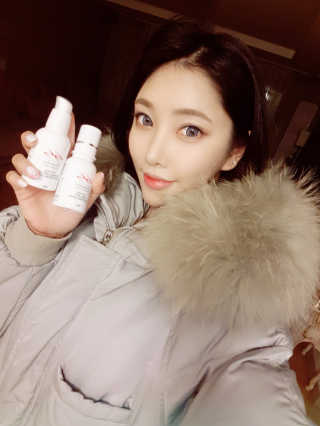 새실로 피토비건 링클케어 앤 모이스처라이징 세럼 — 5점을 준 리뷰어가 2019년 1월 올린 사용 사진
