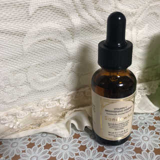 [스킨큐어] 산다화 비타민C 화이트닝 에센스 30ml — 1점을 준 리뷰어가 2020년 3월 올린 사용 사진
