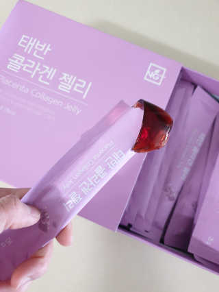 네츄럴굿띵스 태반 콜라겐 젤리 15포 — 5점을 준 리뷰어가 2018년 12월 올린 사용 사진