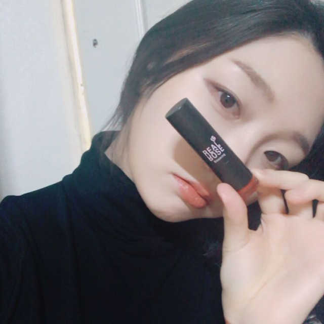 리얼로즈블루밍세럼립스틱 리뷰 사진