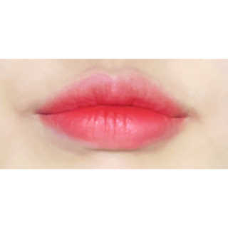 [블랙루즈] 로즈 벨벳 립스틱 택1+랜덤1 — 5점을 준 리뷰어가 2019년 1월 올린 사용 사진