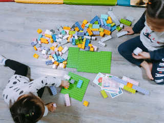 햇님토이 크레용 블럭, 비비드 파스텔 색상 150PCS — 5점을 준 리뷰어가 2018년 10월 올린 사용 사진