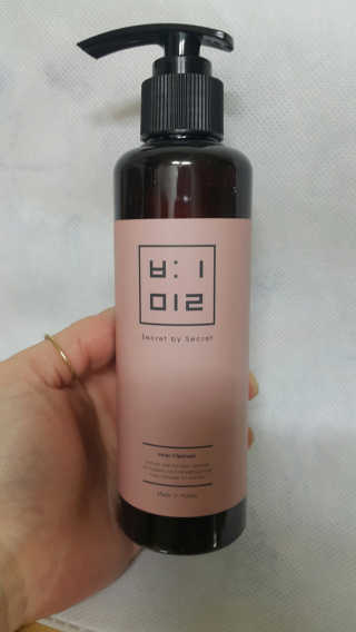 비밀 프리미엄 이너클렌저 - 로즈골드 — 4.33점을 준 리뷰어가 2018년 3월 올린 사용 사진