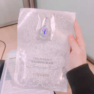 카미안느 더 퍼펙트 웨딩 마스크 — 5점을 준 리뷰어가 2018년 11월 올린 사용 사진