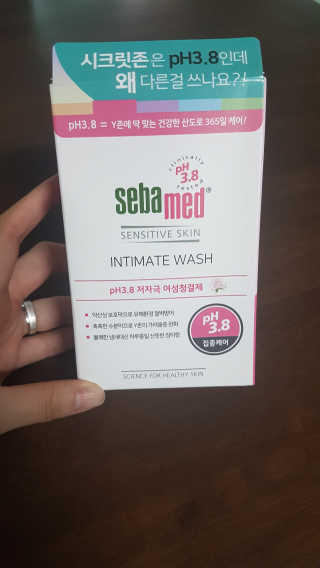 세바메드 인티메이트 워시 pH3.8 - 여성청결제 — 5점을 준 리뷰어가 2019년 8월 올린 사용 사진
