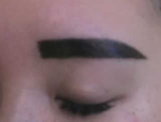 Honey Trap 허니트랩 터치프루프 아이브로우 — 5점을 준 리뷰어가 2018년 4월 올린 사용 사진