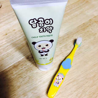 달곰이 어린이 치약+어린이 칫솔 SET — 5점을 준 리뷰어가 2017년 9월 올린 사용 사진