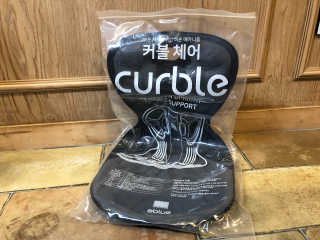 에이블루 바른자세 교정의자 커블체어 — 5점을 준 리뷰어가 2018년 6월 올린 사용 사진