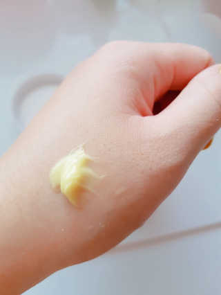 GoodDay Skincare GoodDay 강황 크림 — 4점을 준 리뷰어가 2019년 8월 올린 사용 사진
