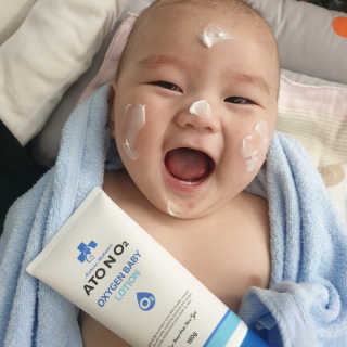 아토앤오투 아토엔오투 옥시젠 베이비 로션 — 5점을 준 리뷰어가 2019년 4월 올린 사용 사진