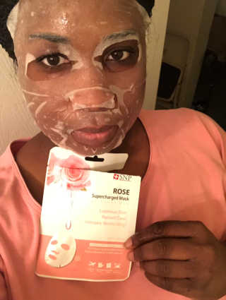 SNP Supercharged Mask_Rose Centifoli Flower — 3점을 준 리뷰어가 2018년 12월 올린 사용 사진
