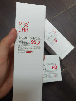 (주)에네스티 미스랩 갈락토미세스 클리어 플러스 에센스 — 4점을 준 리뷰어가 2019년 10월 올린 사용 사진