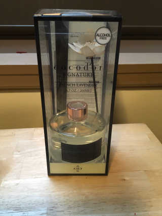 코코 도르 화이트 플라워 리드 디퓨저 6.7oz — 5점을 준 리뷰어가 2020년 1월 올린 사용 사진
