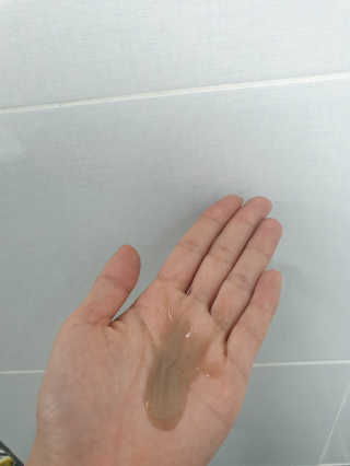 다슈코리아 다슈 데일리 단백질 한방 두피 골드 샴푸 500ml — 5점을 준 리뷰어가 2020년 3월 올린 사용 사진
