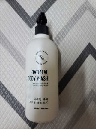 (주)에네스티 내추럴 촉촉  오트밀 바디워시 500ml — 5점을 준 리뷰어가 2020년 3월 올린 사용 사진