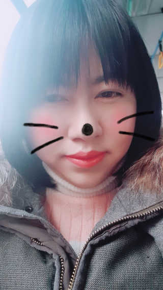 지고트 로맨틱 키스 립스틱 — 4점을 준 리뷰어가 2019년 2월 올린 사용 사진