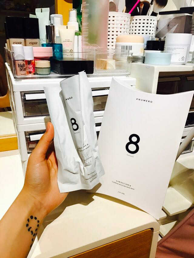 누메로 8 클리어링 모이스처 마스크팩 리뷰 사진