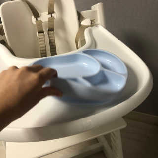 유비맘 캐릭터 실리콘 흡착 식판_색상 랜덤발송 — 5점을 준 리뷰어가 2020년 4월 올린 사용 사진