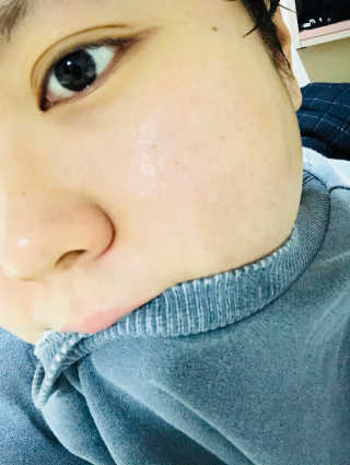 블랑벨 스피루리나 에메랄드 에센스 — 4.83점을 준 리뷰어가 2018년 3월 올린 사용 사진