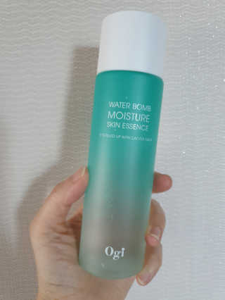 오지아이 워터 밤 모이스처 스킨 에센스 180ml — 5점을 준 리뷰어가 2019년 12월 올린 사용 사진