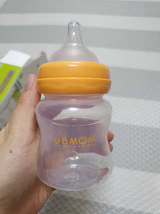 유비맘 신생아젖병 120ml 트리플팩_ 젖꼭지 포함 — 4.5점을 준 리뷰어가 2020년 3월 올린 사용 사진