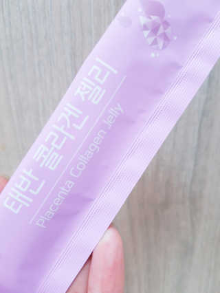 네츄럴굿띵스 태반 콜라겐 젤리 15포 — 5점을 준 리뷰어가 2019년 7월 올린 사용 사진