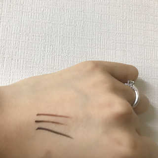 우드버리 1.5mm 스키니 젤 아이라이너 — 4.5점을 준 리뷰어가 2019년 5월 올린 사용 사진
