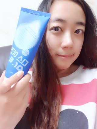 홈앤살롱 집에서 하는 모발클리닉 디스 이즈 앝 — 4점을 준 리뷰어가 2019년 8월 올린 사용 사진
