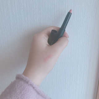 헤이미쉬 데일리즘 코랄릭 스틱 아이 섀도우 — 2.5점을 준 리뷰어가 2018년 3월 올린 사용 사진