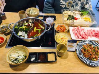 [미스터시래기]이베리코 콤보 샤브샤브+꼬막무침세트 — 5점을 준 리뷰어가 2019년 1월 올린 사용 사진