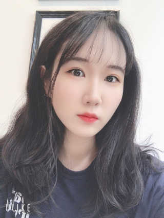[블랙루즈] 펄블리 아이 글리터 4종 중 택 1 — 5점을 준 리뷰어가 2019년 8월 올린 사용 사진