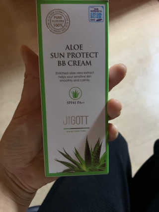 지고트 알로에 선프로텍트 비비크림 50ml — 4점을 준 리뷰어가 2019년 7월 올린 사용 사진