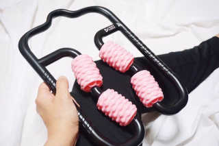 뭅뭅 바디핏레그롤러 종아리 허벅지 하체 마사지기 — 5점을 준 리뷰어가 2019년 10월 올린 사용 사진