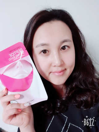 스케덤 펩타이드 리프팅밴드 — 5점을 준 리뷰어가 2019년 3월 올린 사용 사진