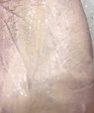미샤 래디언스 퍼펙트핏 파운데이션 SPF30 PA++ — 4.5점을 준 리뷰어가 2020년 4월 올린 사용 사진
