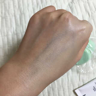 닥터원더 핑크베리톤업크림, 민트베리 톤업크림 — 4점을 준 리뷰어가 2017년 10월 올린 사용 사진