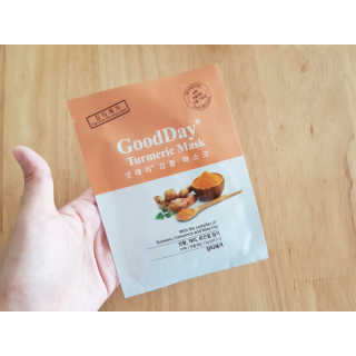 GoodDay Skincare GoodDay 강황 마스크 — 4점을 준 리뷰어가 2019년 9월 올린 사용 사진
