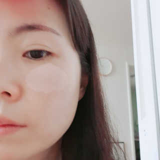 쏘내추럴 밀착 착붙 픽스쿠션 — 5점을 준 리뷰어가 2019년 8월 올린 사용 사진