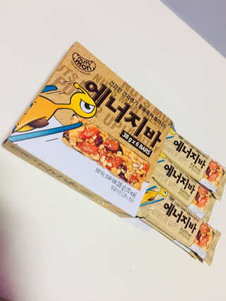 견과가 똘똘 뭉쳐들어간 넛츠몬 에너지바 1BOX 6개입 — 5점을 준 리뷰어가 2018년 1월 올린 사용 사진