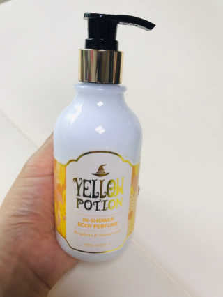 바디홀릭 인샤워 바디퍼퓸 옐로우포션 250ML — 4점을 준 리뷰어가 2019년 4월 올린 사용 사진