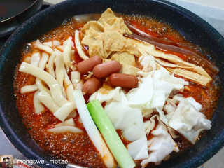 식스레시피 마라떡볶이 쿠킹박스 2인분 — 3점을 준 리뷰어가 2019년 7월 올린 사용 사진