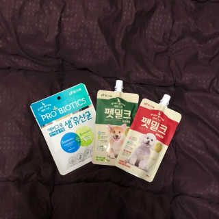 [빙그레] 에버그로 생유산균 1봉（10포입）+펫밀크2팩 — 3점을 준 리뷰어가 2019년 5월 올린 사용 사진