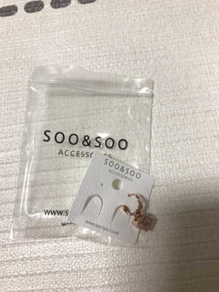수앤수 원터치귀걸이 로즈핑크컬러 13종 모음 — 5점을 준 리뷰어가 2019년 3월 올린 사용 사진