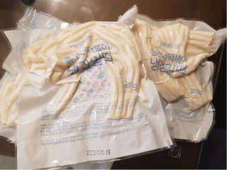잠실맛집,홍코너떡볶이가우리집에[옛날맛,짜장맛옵션] — 5점을 준 리뷰어가 2019년 12월 올린 사용 사진