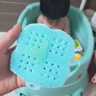 비비또 실리콘 베이비 타월 — 5점을 준 리뷰어가 2019년 6월 올린 사용 사진