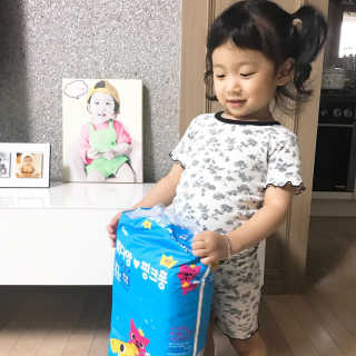 LG생활건강 토디앙 핑크퐁 밴드형 기저귀 — 4점을 준 리뷰어가 2017년 7월 올린 사용 사진